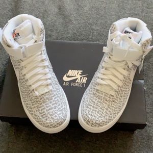 WMNS AIR FORCE 1 HI LX Sz 6